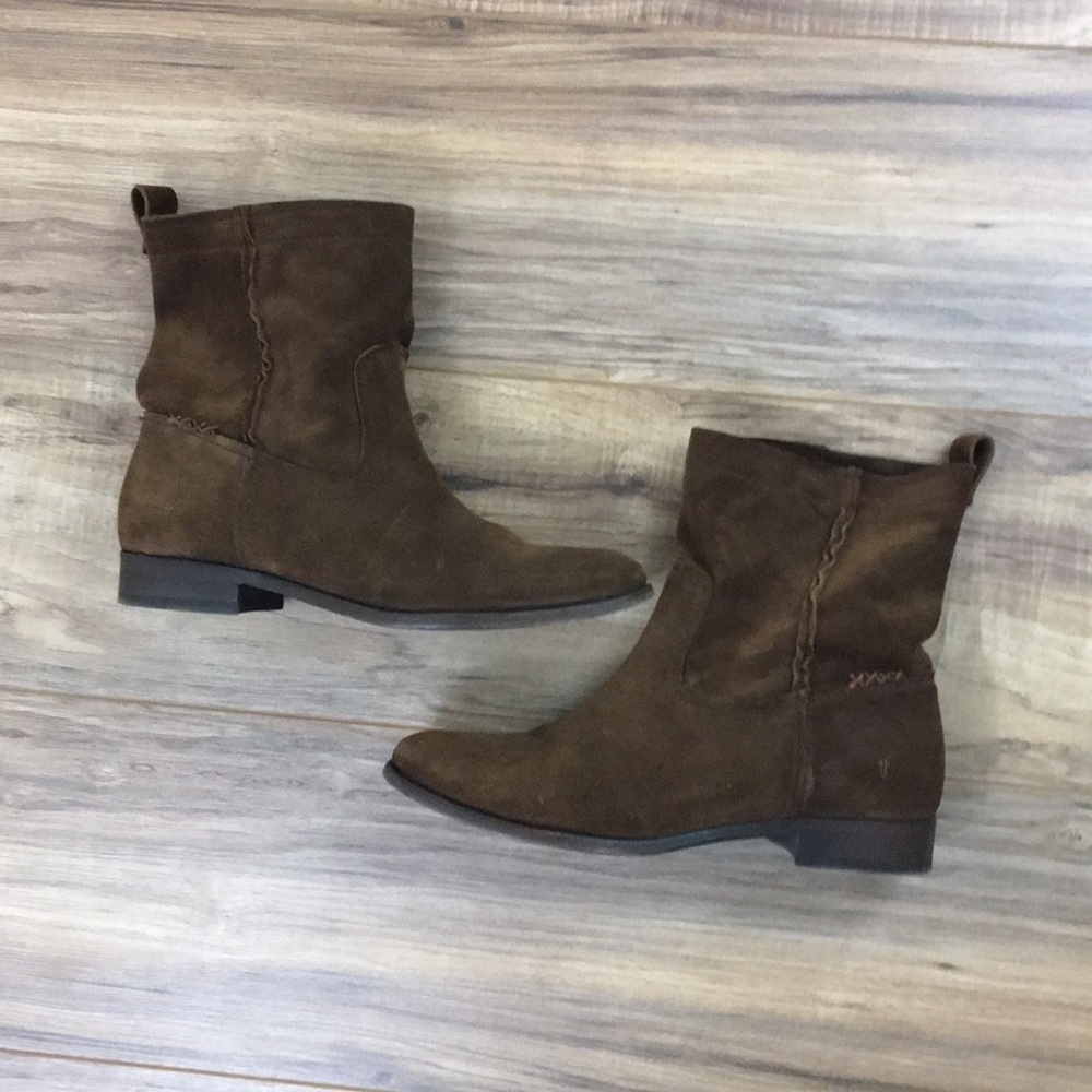Frye Cara Brown Suede Boots